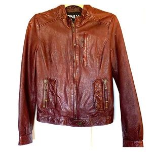ONLY “Hilda” Leather Jacket - burgundy